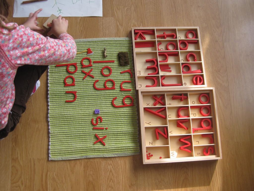 montessori language